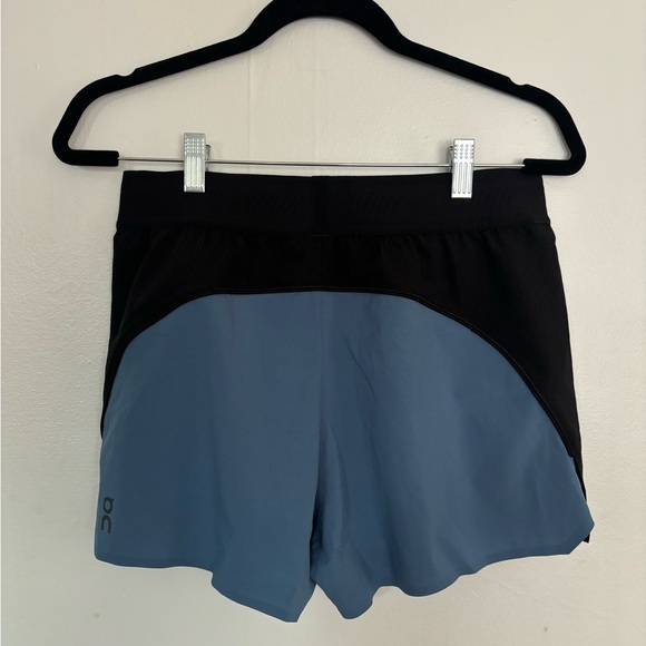 On Cloud Running Active Short Small - Picture 4 of 8